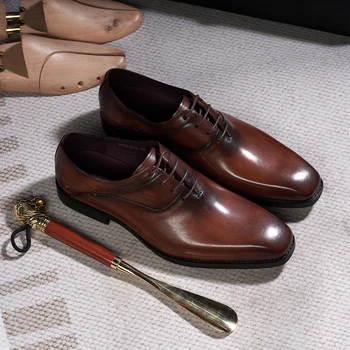 Klasszikus férfi Oxfords valódi bőr divat sima orrú esküvői parti ruha Férfi cipő Fűzős üzleti iroda Hivatalos lábbeli